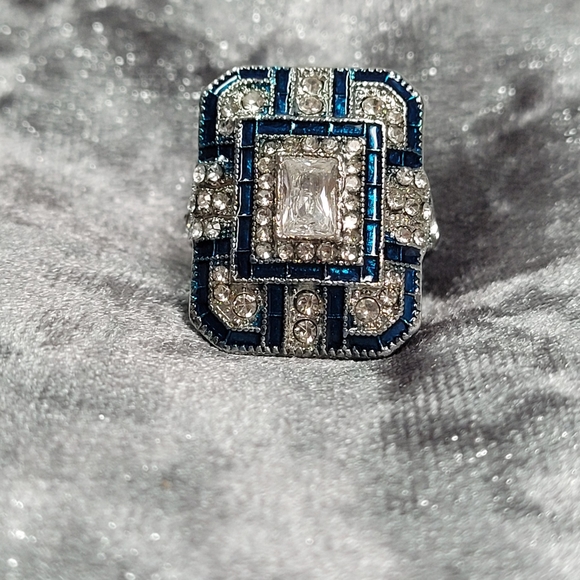 Luxury Big Square Art Deco Zircon Ring - Picture 2 of 5